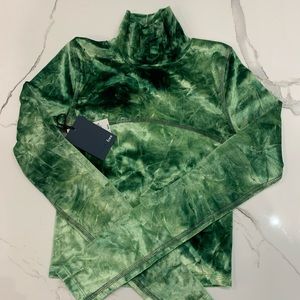 NWT Aritzia Wilfred Green Tie Dye Velvet Crop Top